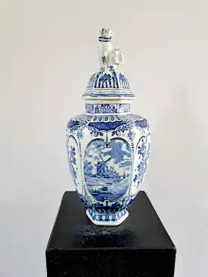 Royal Boch - Delfts Blauwe Foo Dog deksel Vaas Made for Royal Sphinx by Boch-Holland-Delfts verkocht voor € 45!