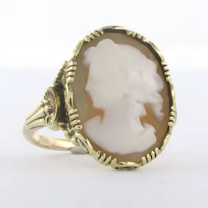 BWG gele ring bezet met een camee - ringmaat 16.5(52) kopen? Bied vanaf 90!