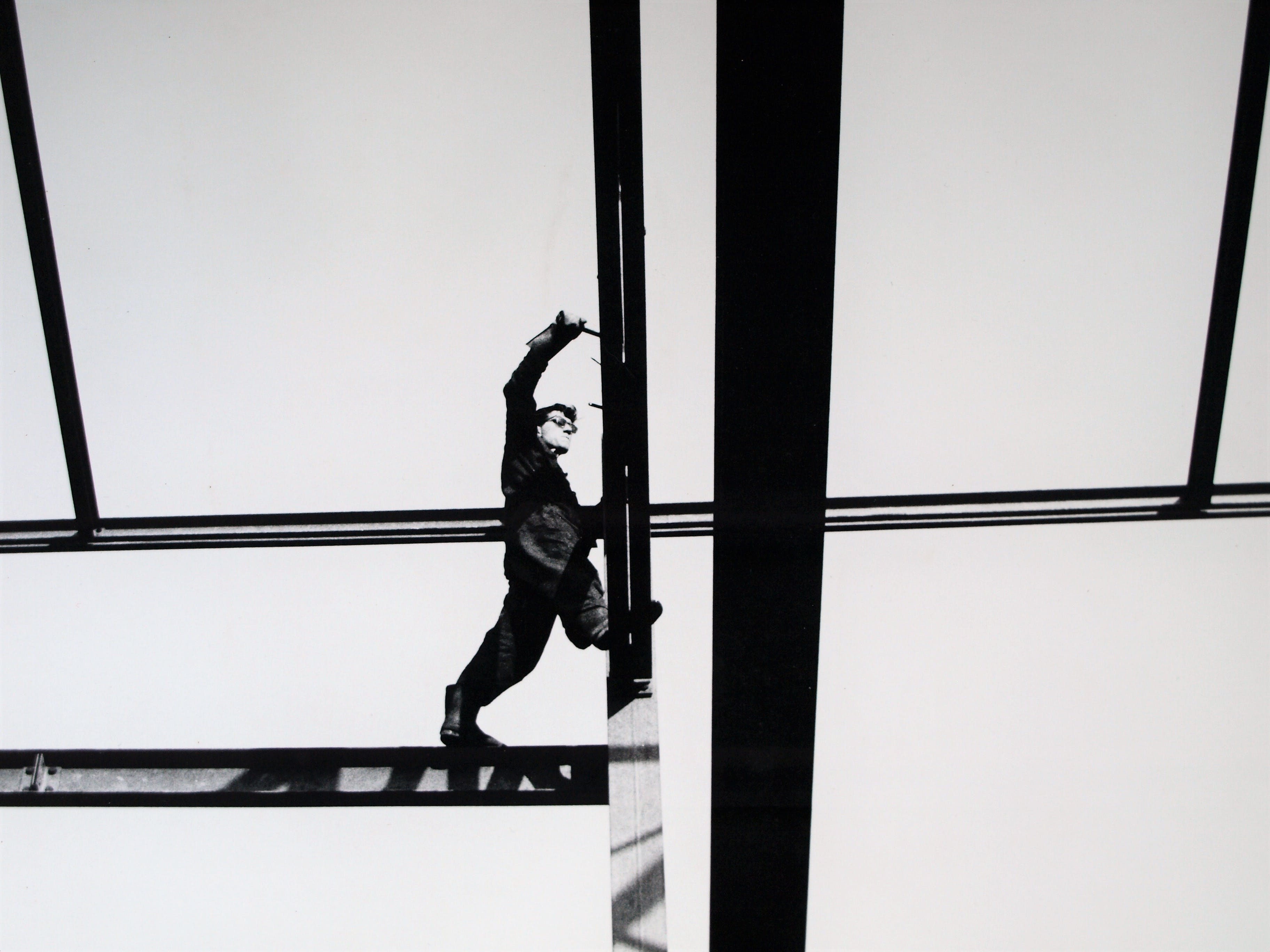 Steef Zoetmulder - Foto , Constructiewerker - gesigneerd & ingelijst – 1961 / 2001  kopen? Bied vanaf 125!