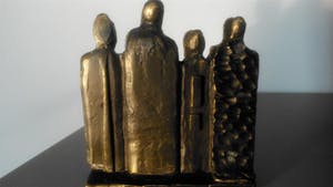 Astrid Veldhuyzen-Koppen - bronzen beeld uit drie delen kopen? Bied vanaf 69!