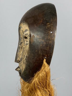 Lega - 191001 - Old Tribal used African mask from the Lega Bwami - Congo. kopen? Bied vanaf 65!
