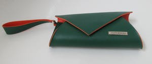 Jan Taminiau - Groen Oranje Clutch uitgevoerd voor KLM kopen? Bied vanaf 24!