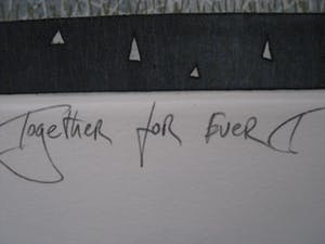 Niet of onleesbaar gesigneerd - Oosteuropees Groot gesigneerd Litho "Forever Together I" kopen? Bied vanaf 10!