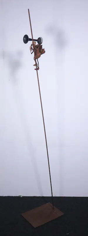 Jan Verschueren - Groot sculptuur gemaakt van ijzer, To the next level kopen? Bied vanaf 700!