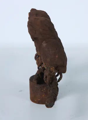 Paul Beckers - Twee sculpturen van ijzer en terracotta, Vogels (oehoe en uiltjes) + boek! kopen? Bied vanaf 200!