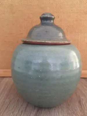 Gubbels Helden - keramieken pot met deksel kopen? Bied vanaf 20!