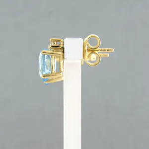 18k gouden oorknoppen bezet met topaas tot. 1,90ct en briljant geslepen diamant kopen? Bied vanaf 260!