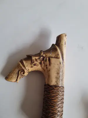 Niet of onleesbaar gesigneerd - Mes met handvat kopen? Bied vanaf 10!