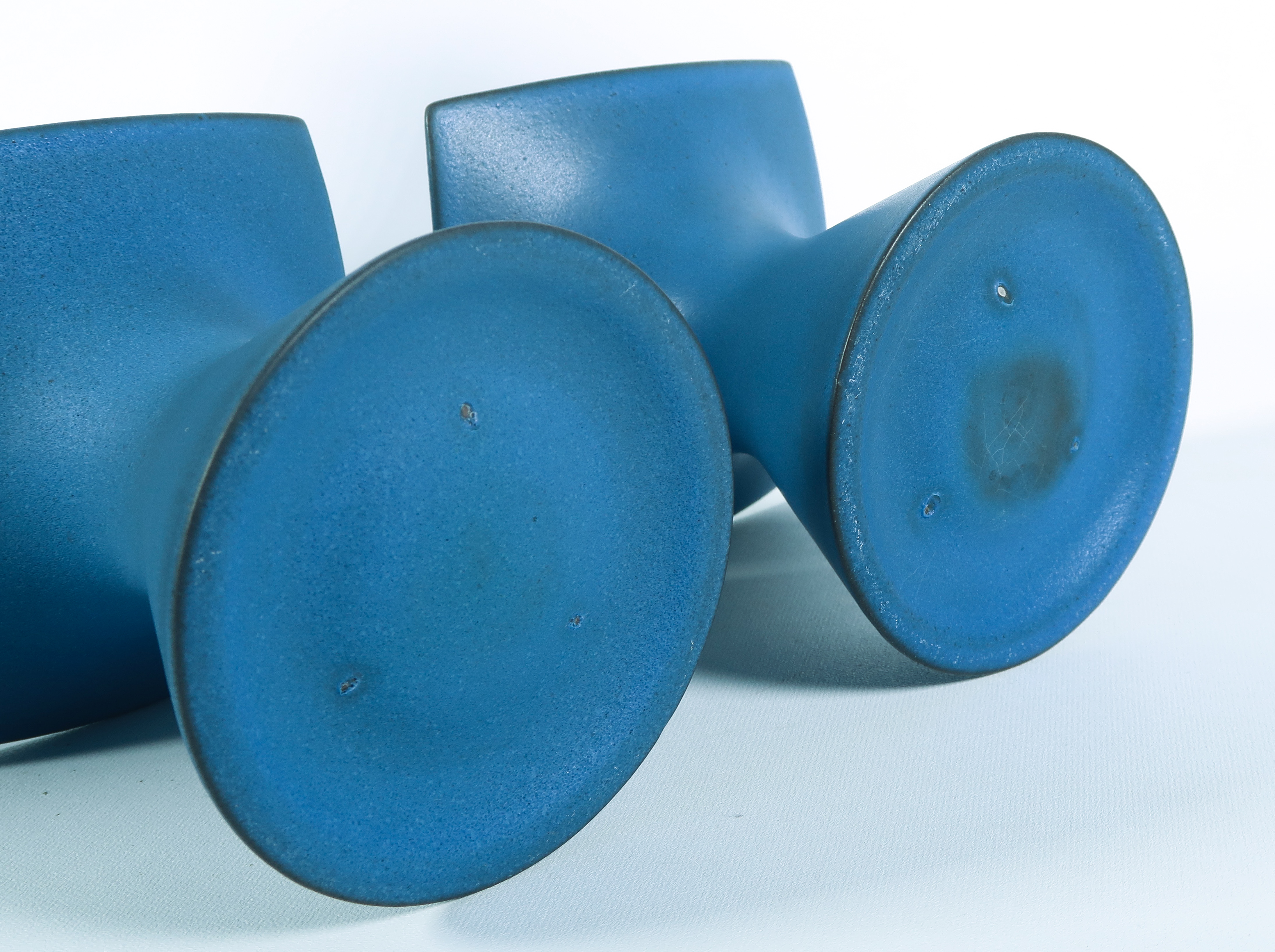 Zweitse Landsheer - Lot van 4 keramieken Cor Unum vazen kopen? Bied vanaf 60!