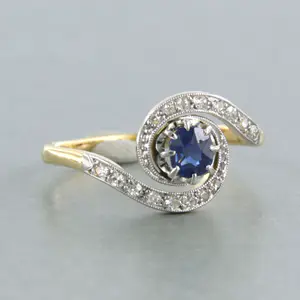 18k bicolor gouden ring met saffier en diamant 0.16 ct - 17.75 (56) kopen? Bied vanaf 300!