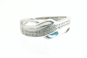 69 - Chique witgouden 14Krt dames ring met ca 0.15 crt briljant geslepen diamant kopen? Bied vanaf 150!