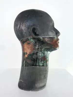 Ida De Roy - Set van twee sculpturen van keramiek, Hoofden kopen? Bied vanaf 200!