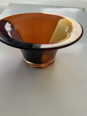 Bernard Heesen - Tweekleurige glazen kom/vaas kopen? Bied vanaf 50!