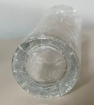 Niet of onleesbaar gesigneerd - Twee kristallen craquele vazen kopen? Bied vanaf 1!