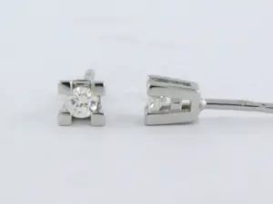18k gouden solitair oorknoppen met briljant geslepen diamant tot. 0,12ct kopen? Bied vanaf 275!