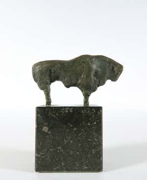 Brons (Onbekend) - Ingetogen bronzen beeld van een stier verkocht voor € 100!