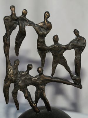 Corry Ammerlaan - Corry Ammerlaan? - Beeldje op ronde sokkel , “Acrobaten” kopen? Bied vanaf 1!