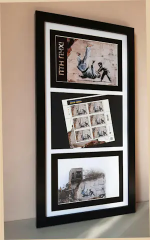 Banksy - Banksy (1974) - FCK PTN! Banksy ingelijst - Complete set kopen? Bied vanaf 120!