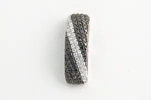 67- Elegante wit-gouden 14 karaats hanger - met ca. 0.50ct (zwart) diamant kopen? Bied vanaf 160!