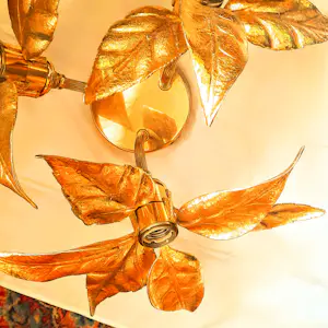 Willy Daro - Deckenlampe Messing vergoldet mit Blumenmuster für Massive 1970er Jahre kopen? Bied vanaf 300!