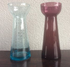 Kristalunie Maastricht - e.a. TWEE HYACINTVAZEN kopen? Bied vanaf 20!