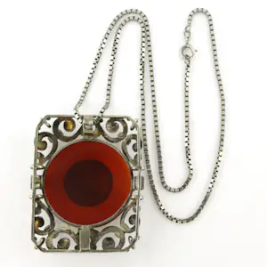 Zilveren collier met hanger met carneool en mozaïek – 32.2 gram – 50 cm lang kopen? Bied vanaf 140!
