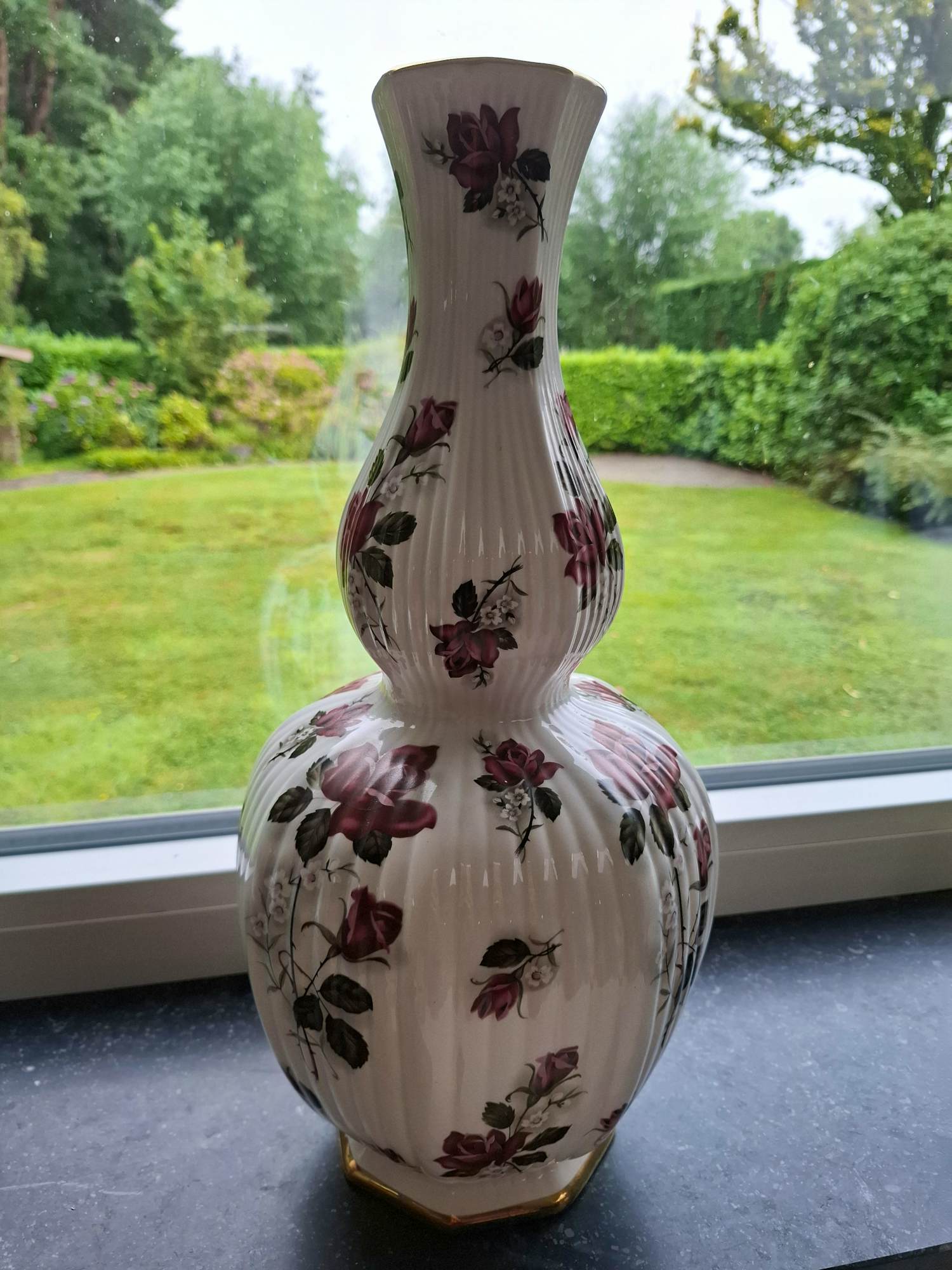 Buy Royal Boch - Keralux keramische bloemenvaas? Bid from 150!