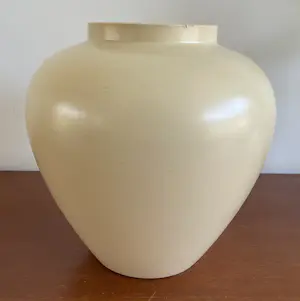 ADCO - Vintage crème of eiergele vaas model 1025 kopen? Bied vanaf 42!