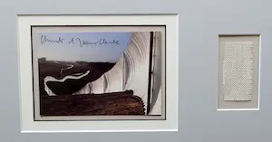 Christo - Collage Project Running Fence 1976 - handgesigneerd inc. stofmonster kopen? Bied vanaf 139!