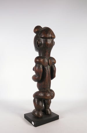 Fang - Hout, Staand vrouwelijk figuur kopen? Bied vanaf 1!