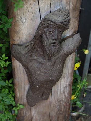 Klaas Pijlman - Buste van Chamotte / Aardewerk op paneel , Jezus Christus - ca. 1970 kopen? Bied vanaf 1!