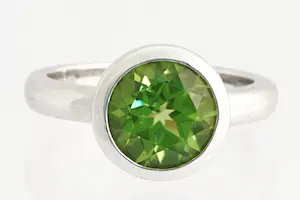 159- Massief 14 Krt wit-gouden design ring met lichtgroene 2.50ct edelsteen kopen? Bied vanaf 170!
