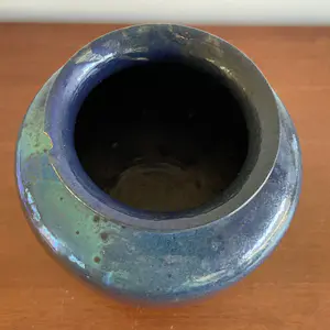 Chris Lanooy - Art Deco Kunstaardewerken vaas uitgevoerd in blauw lusterglazuur kopen? Bied vanaf 55!