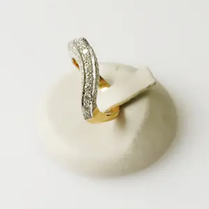 Diamanten ring van 2,61 karaat kopen? Bied vanaf 1850!