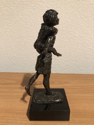 Astrid Veldhuyzen-Koppen - Prachtig beeld moeder met kind kopen? Bied vanaf 50!