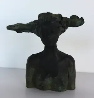 Mieke Oldenburg - Set van drie bronzen beeldjes, Vrouwfiguren kopen? Bied vanaf 200!