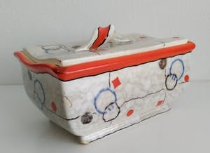 Niet of onleesbaar gesigneerd - Art Deco, keramiek, bewaardoos uit ca 1920 kopen? Bied vanaf 1!