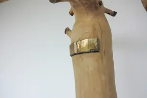 Frans Kokshoorn - Grote houten sculptuur van hout met metalen elementen kopen? Bied vanaf 250!