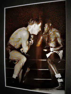 Niet of onleesbaar gesigneerd - Bewerkte bob van Dam fotoserie bokswedstrijd bep van Klaveren 1955 kopen? Bied vanaf 1!