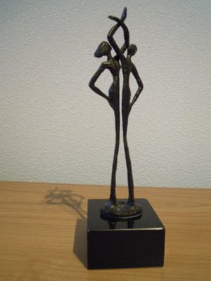 Corry Ammerlaan - Beeld van 2 figuren. kopen? Bied vanaf 25!