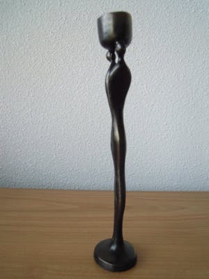 Corry Ammerlaan - Prachtig beeld / kandelaar van 2 slanke figuren- gesigneerd op de voet kopen? Bied vanaf 20!