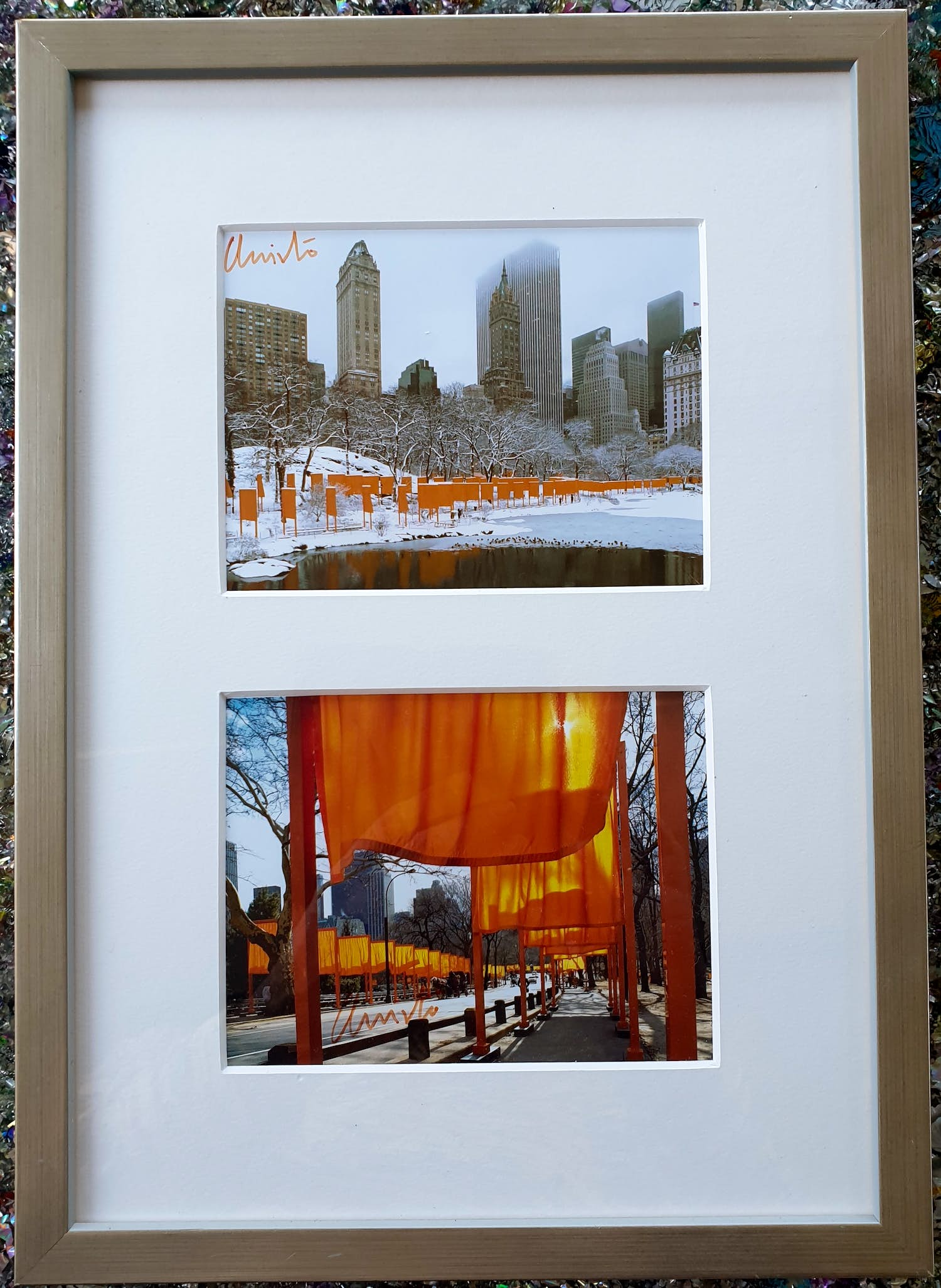 Christo - Artcards "The Gates" - Ingelijst 39 x 28 cm - Gesigneerd (2x) verkocht voor € 100!