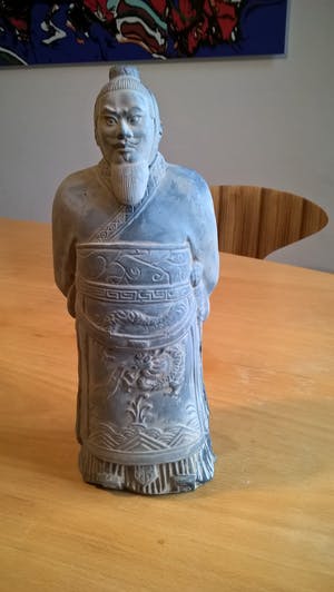 Niet of onleesbaar gesigneerd - "Wijze chinese krijgsheer" (Sun Tsu?) kopen? Bied vanaf 1!