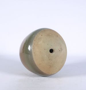 Niet of onleesbaar gesigneerd - Aardewerk, Twee objecten kopen? Bied vanaf 1!