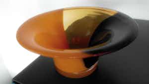 Bernard Heesen - Driekleurige schaal verkocht voor € 49!