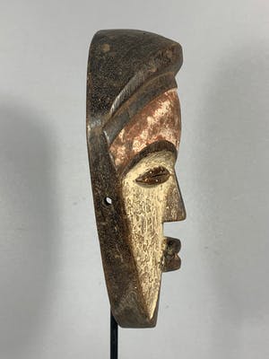 Pende - Tribal used African mask from the Pende - Congo kopen? Bied vanaf 25!