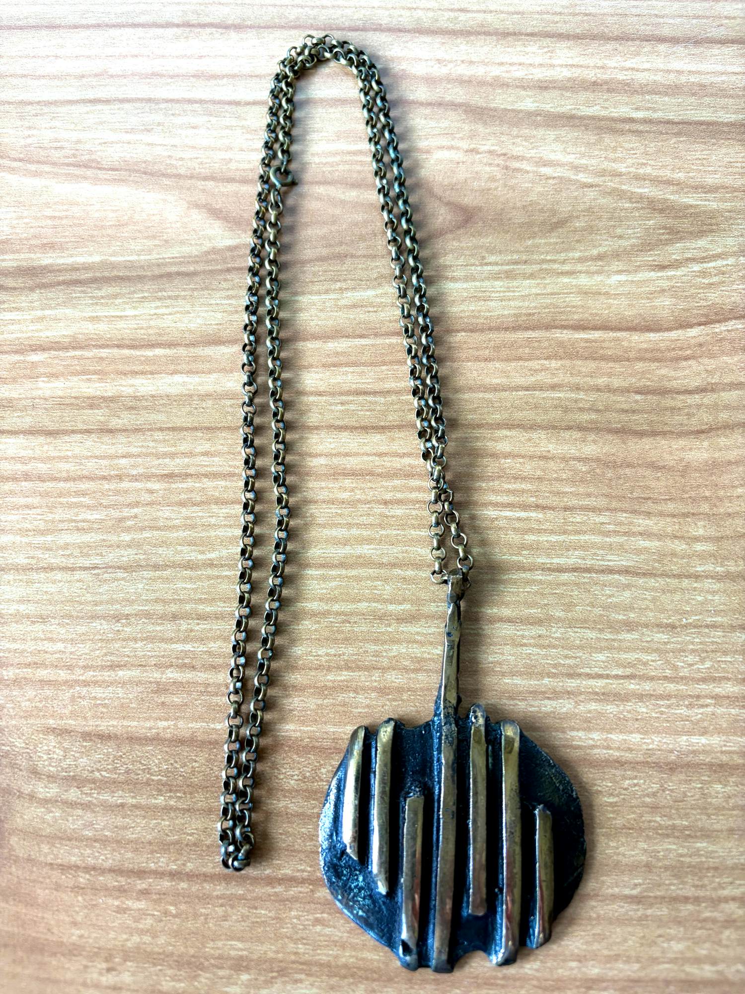 Harrie Lenferink - Prachtige bronzen hanger met originele ketting. kopen? Bied vanaf 95!