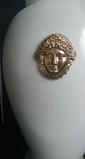 Royal Limoges - Tharaud/Union Limousine grote siervaas met mascarons (Limoges, France) kopen? Bied vanaf 1!