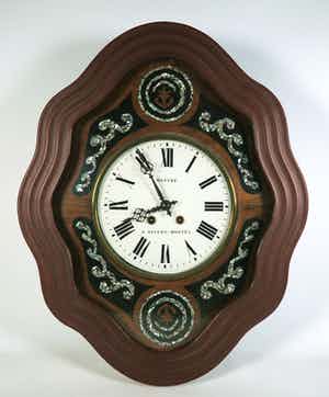 Franse klok ingelegd met paarlemoer verkocht voor € 100!