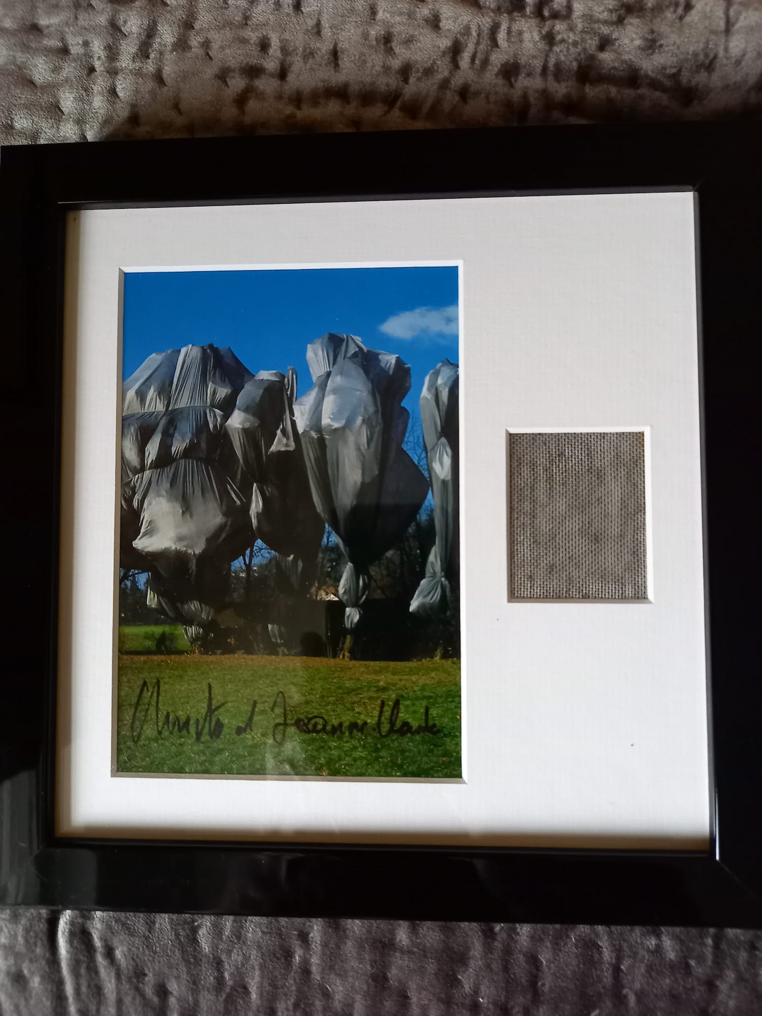 Christo - & Jeanne-Claude - Wrapped Trees, Fondation Beyeler and Berower Park, Riehen verkocht voor € 115!